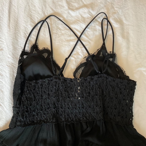 Falling For You Tank, Tik Tok Viral, Size large , NWOT, Black - Picture 2 of 6